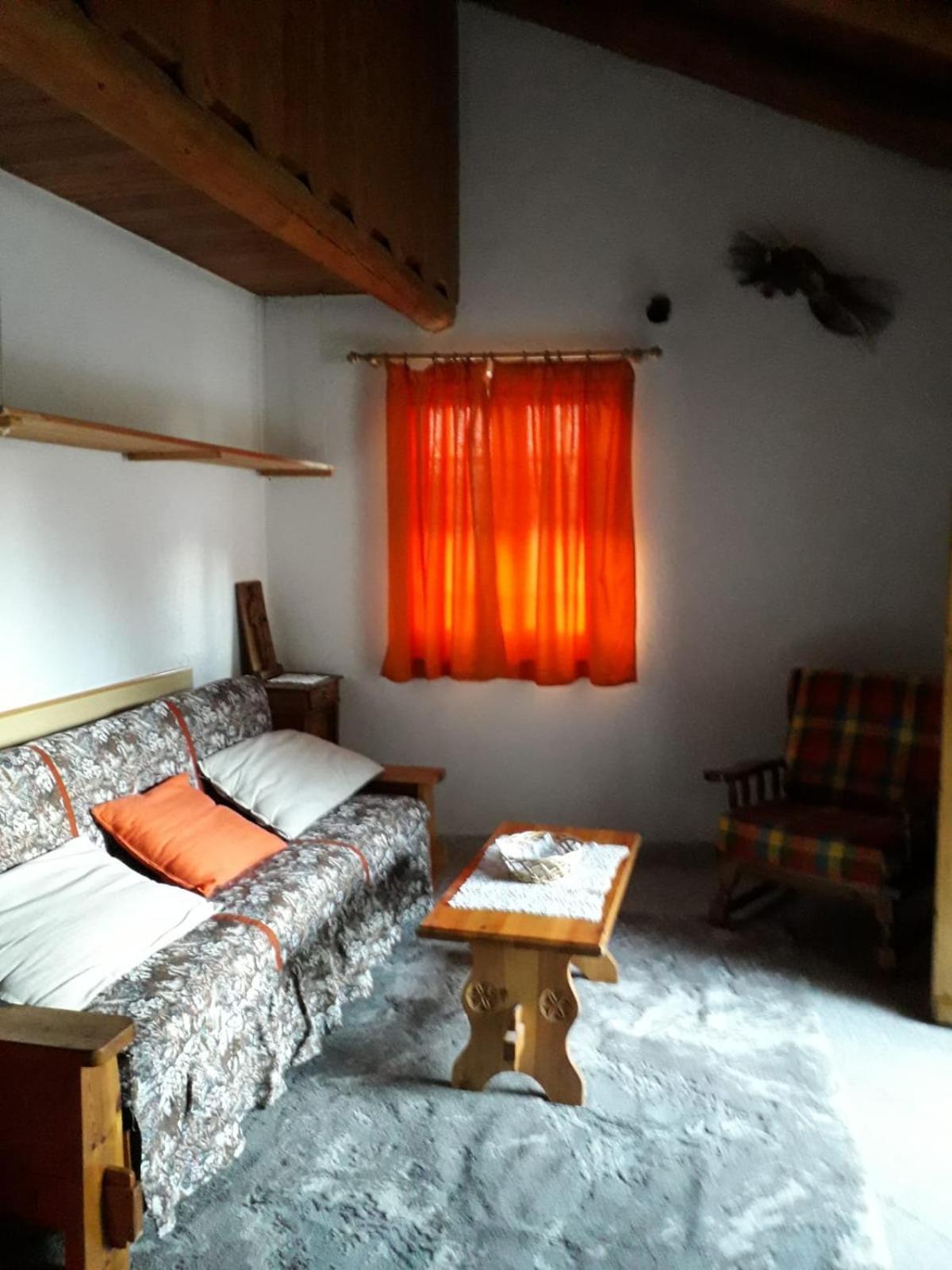 Monolocale Di Montagna Guest House Gressan Exterior photo